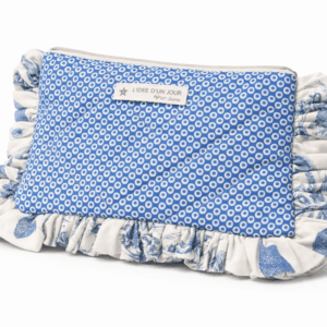pochette s bleue à volants fermeture zip fqce