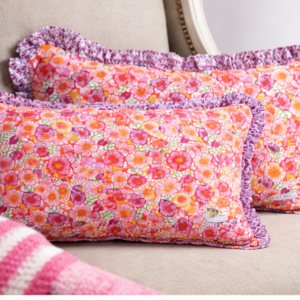 coussin liberty floral multicolore décoration intérieure